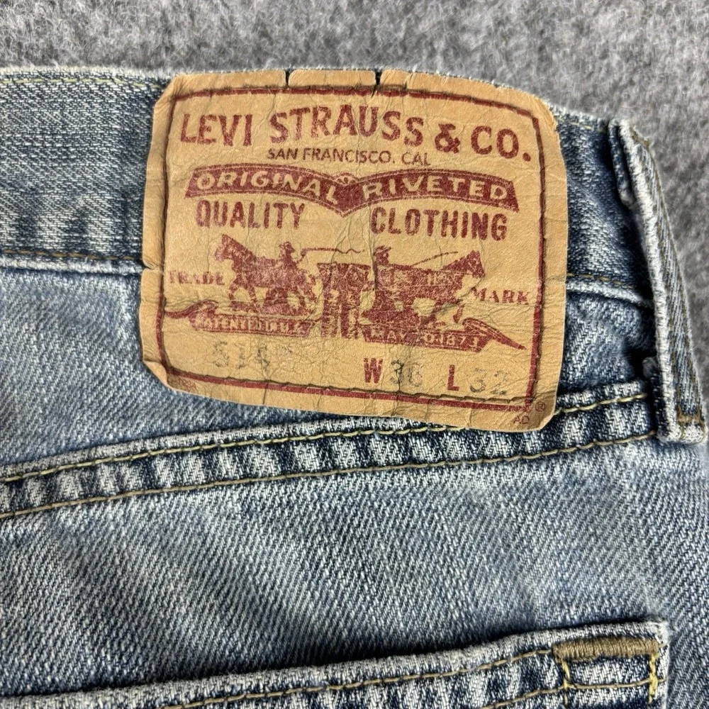 Levi's 514 Jeans Mens 36x32 Slim Straight Y2K Light Wash‎ Distressed Faded Blue